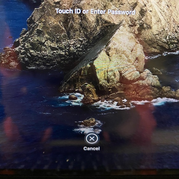 COPY - MacBook Pro - Picture 7 of 12